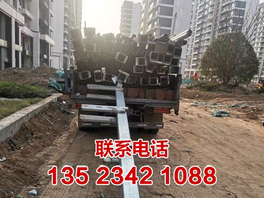 专业拆除回收老旧围挡